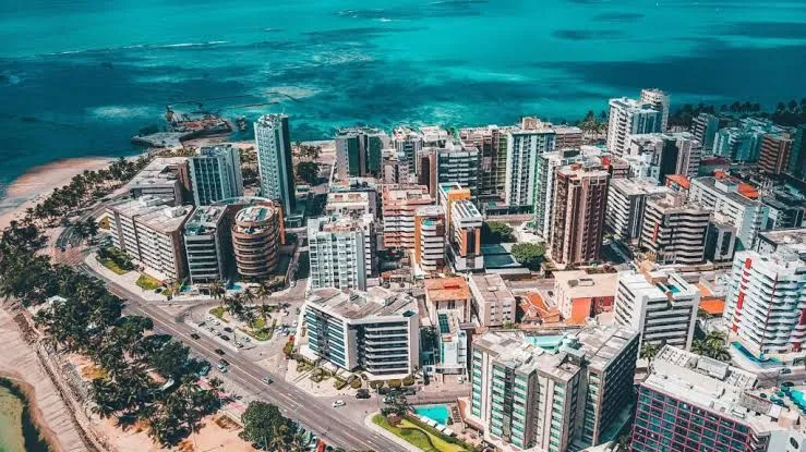 Mercado imobiliário de Maceió registra recorde de vendas e movimenta R$ 3,78 bilhões